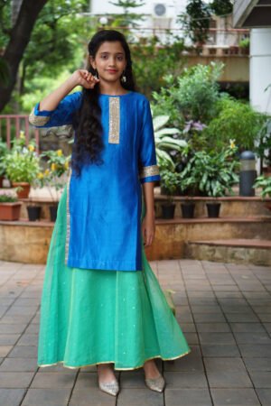 Blue-and-Green-Kurta-and-one-piece_4-1.jpg